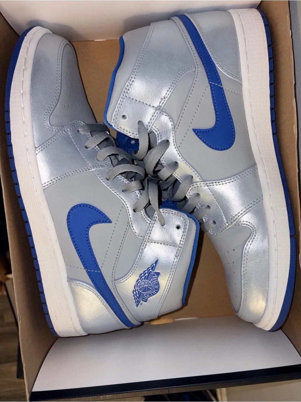 Jordan 1 Mid Wolf Grey Sport Blue